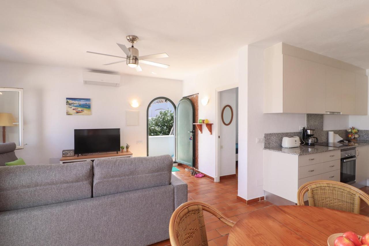 Belvedere, Family-Friendly, Nice, First-Line Apartment With Stunning Beach And Sea Views,Ac Arenal d'en Castell Kültér fotó